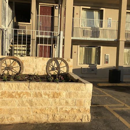 Super 8 By Wyndham San Antonio Pearl District Downtown Motel Eksteriør bilde