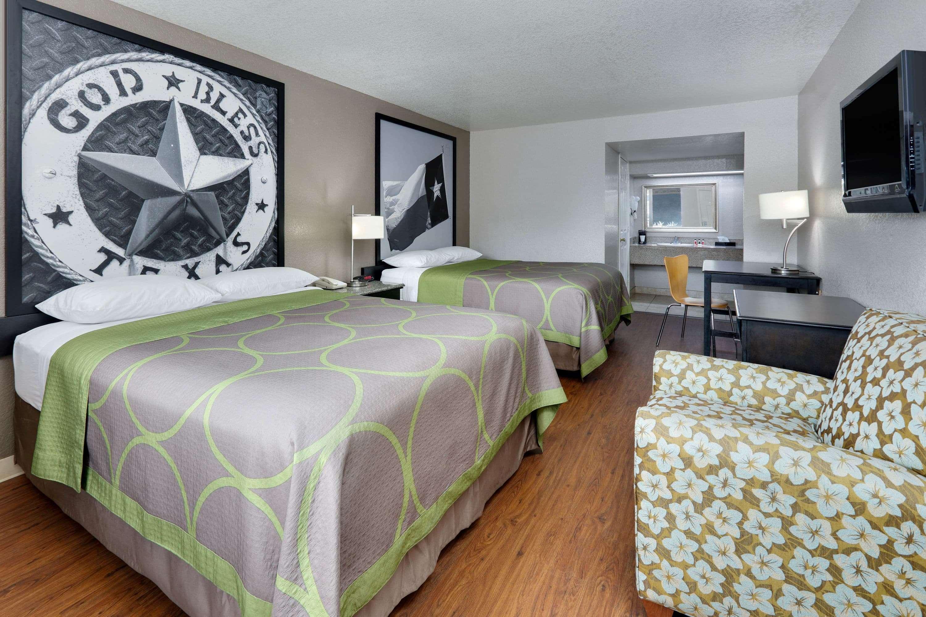 Super 8 By Wyndham San Antonio Pearl District Downtown Motel Eksteriør bilde