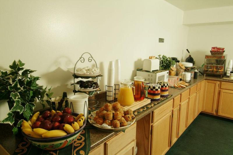 Super 8 By Wyndham San Antonio Pearl District Downtown Motel Eksteriør bilde